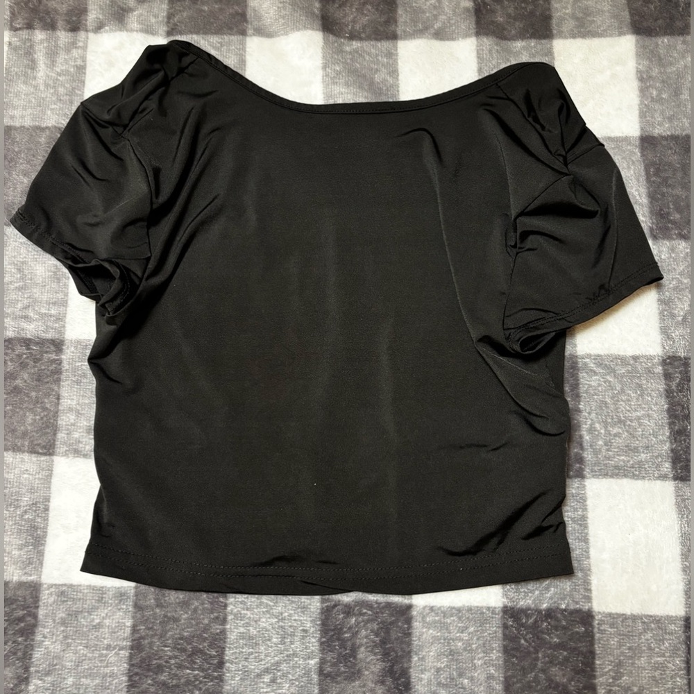 SHEIN Casual Tight Short T-Shirt With Round Neckline And Open Back